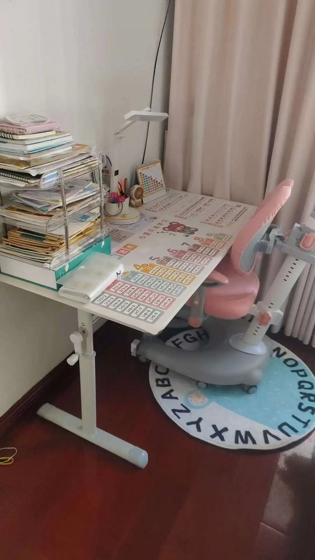 Hand Crank Adjustable Height Desk Computer Desk & Office Ergonomic Study Table Home Office Writing Gaming Desk for Kids Adults